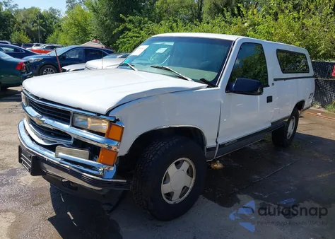 1997 Chevrolet K1500 Fleetside from USA, damaged, VIN 1GCEK14R8VZ135843